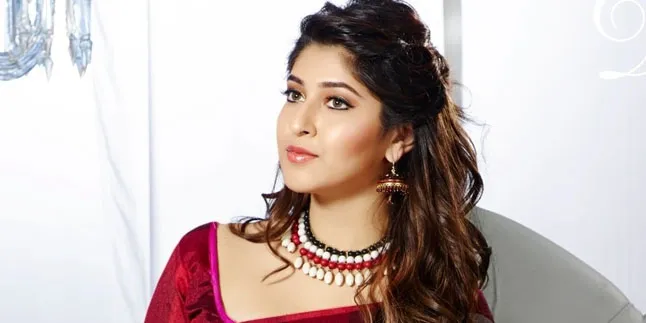 Kesayangan, Ini Dia Yang Beruntung Jilati Sonarika Bhadoria Kesayangan, Ini Dia Yang Beruntung Jilati Sonarika Bhadoria