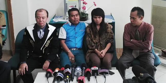 Kesepakatan Mediasi, Bopak Castello dan Istri Tetap Cerai Kesepakatan Mediasi, Bopak Castello dan Istri Tetap Cerai