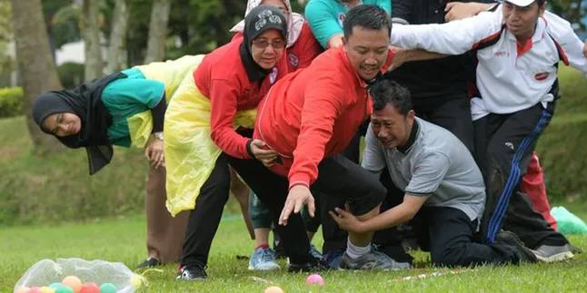 Keseruan Outbond Pegawai Kemenpora di Bogor!