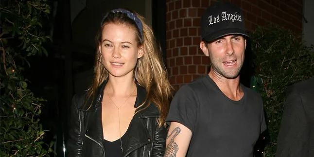 Kesibukan Adam Levine & Behati Prinsloo Sejak Punya Bayi