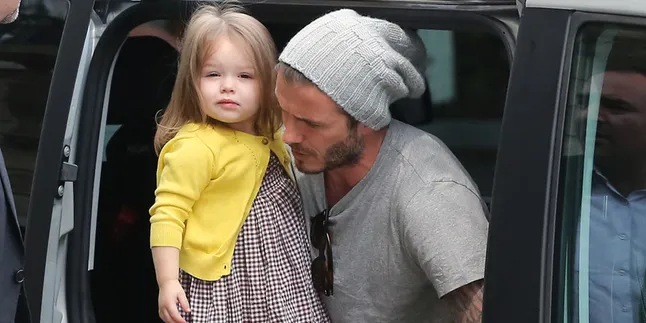 Ketahuan! Harper Seven Beckham Tertangkap Ngupil di Depan Umum
