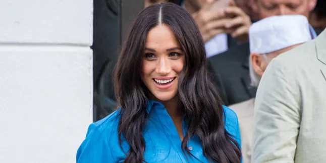 Ketahuan Pakai Baju Lama, Meghan Markle Tetap Cantik & Stylish Ketahuan Pakai Baju Lama, Meghan Markle Tetap Cantik & Stylish