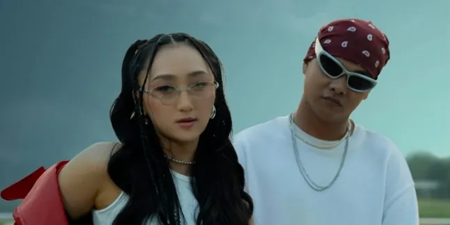 Ketika Cinta Hanya Pelarian, Sandrina dan Angga Dermawan Rilis 'Pelampiasanku' yang Menusuk Kalbu Ketika Cinta Hanya Pelarian, Sandrina dan Angga Dermawan Rilis 'Pelampiasanku' yang Menusuk Kalbu