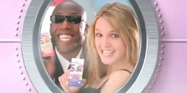 Ketika Pesohor Hollywood Jadi Bintang Iklan di Jepang, Kreatif!