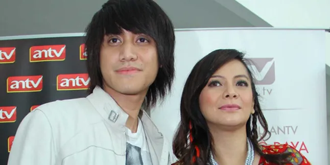 Kevin Aprilio Sibuk, Sang Ibu Rindu