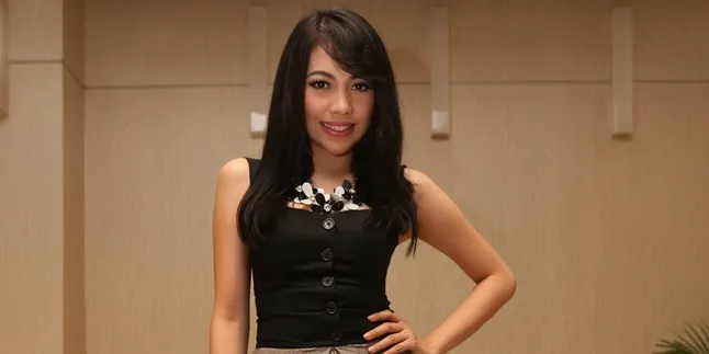 Kezia Karamoy Kecewa Foto Pribadinya Muncul di Akun Gosip Kezia Karamoy Kecewa Foto Pribadinya Muncul di Akun Gosip