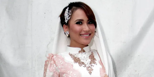 Khatam Al Quran, Target Ayu Ting Ting Selama Ramadan