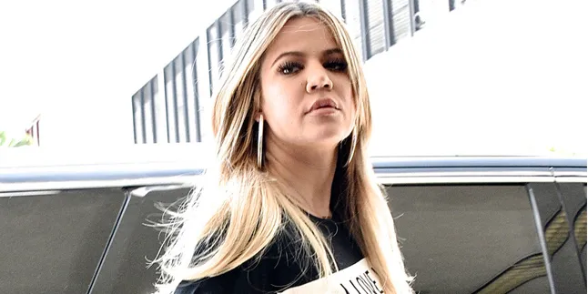 Khloe Kardashian Berang Dituding Bukan Anak Biologis Ayahnya