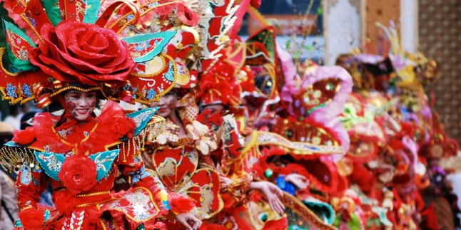 Kian Mendunia, Solo Batik Carnival 2019 Pamerkan Kostum Karnaval 11 Negara ASEAN