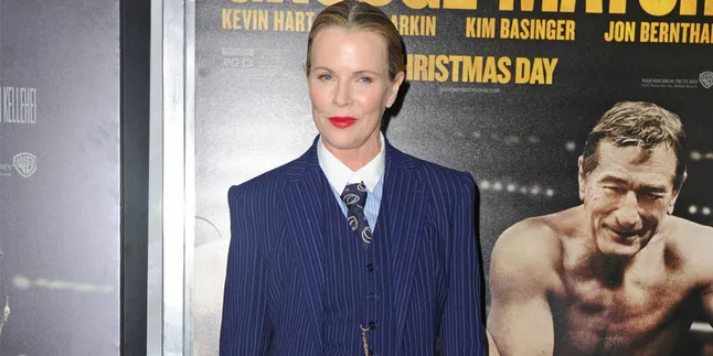 Kim Basinger Tidak Suka Selfie, Kenapa?