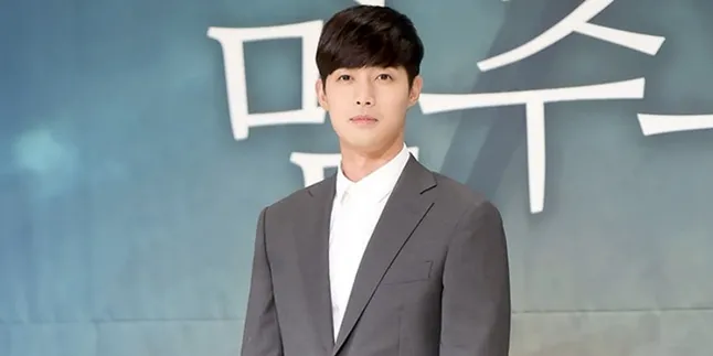 Kim Hyun Joong Curhat Belum Pernah Bertemu Dengan Putranya Kim Hyun Joong Curhat Belum Pernah Bertemu Dengan Putranya