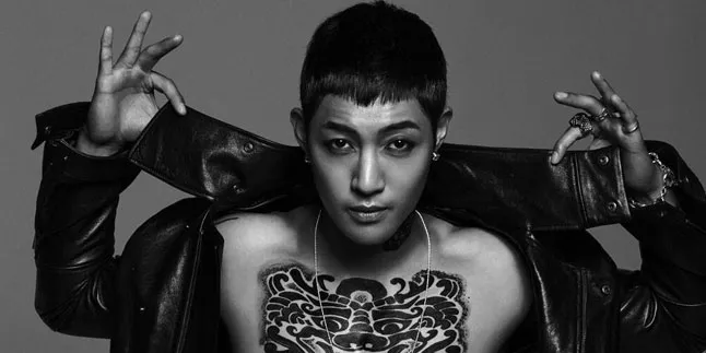 Kim Hyun Joong Pamer Abs di Teaser 'Age Of Feeling' Kim Hyun Joong Pamer Abs di Teaser 'Age Of Feeling'
