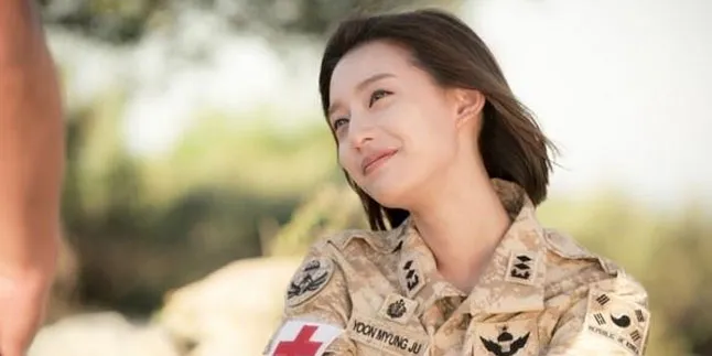 Kim Ji Won Ungkapkan Terima Kasih ke 'DESCENDANTS OF THE SUN' Kim Ji Won Ungkapkan Terima Kasih ke 'DESCENDANTS OF THE SUN'
