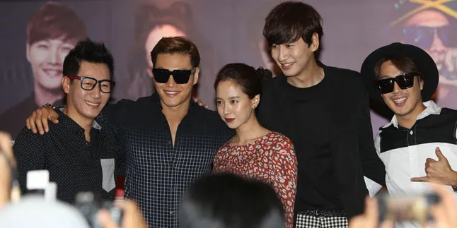 Kim Jong Kook Digoda Habis-Habisan Gara-Gara Jomblo & Belum Nikah Kim Jong Kook Digoda Habis-Habisan Gara-Gara Jomblo & Belum Nikah