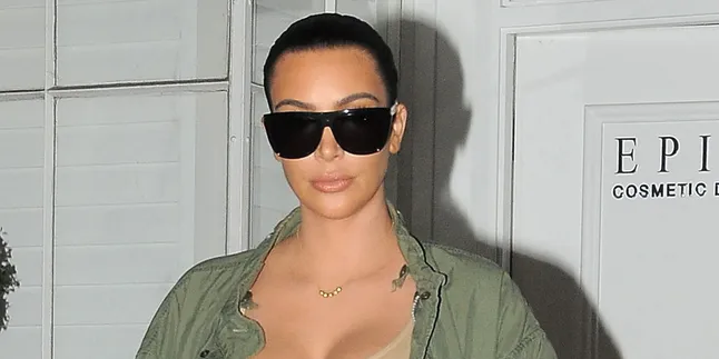 Kim Kardashian Ditantang Duel di Atas Ring Oleh Seleb Ini Kim Kardashian Ditantang Duel di Atas Ring Oleh Seleb Ini