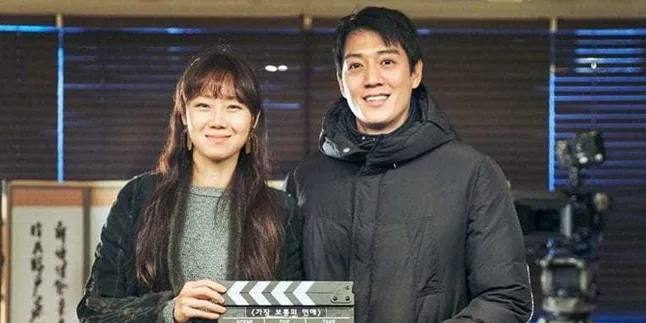 Kim Rae Won dan Gong Hyo Jin Reuni di Film Tentang Pilunya Putus Cinta