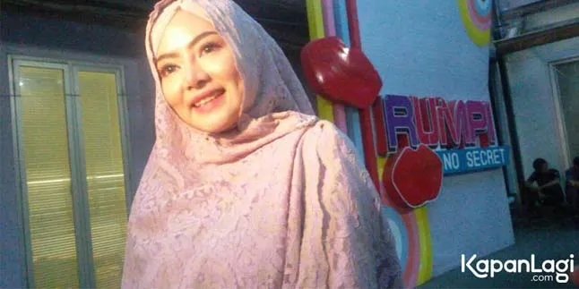 Kini Berhijab, Vitalia Shesa Sempat Dibilang Pencitraan Kini Berhijab, Vitalia Shesa Sempat Dibilang Pencitraan