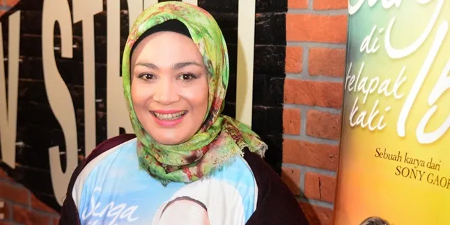 Kini Langsing, Dewi Hughes Sukses Turunkan Berat Badan 40 Kg!