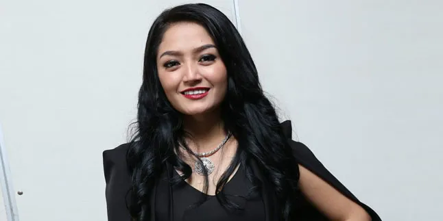 Kini Terkenal, Siti Badriah Curhat Tentang Masa Lalunya