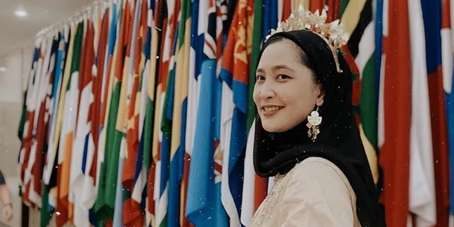 Kisah Dias Kinanthi, Adik Andien yang Salah Pilih Jurusan Kuliah Kisah Dias Kinanthi, Adik Andien yang Salah Pilih Jurusan Kuliah