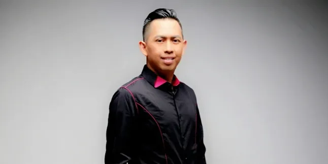 Kisah Sukses Mario, Dari Asisten Artis Kini Jadi Manajer Tajir Kisah Sukses Mario, Dari Asisten Artis Kini Jadi Manajer Tajir
