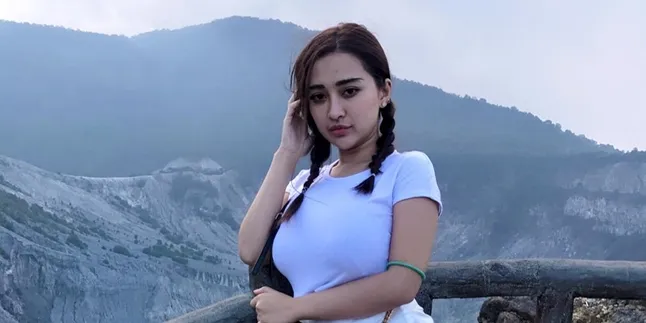 Klarifikasi Cupi Cupita Mengenai Video Syur Mirip Dirinya, Ngaku Masih Virgin! Klarifikasi Cupi Cupita Mengenai Video Syur Mirip Dirinya, Ngaku Masih Virgin!