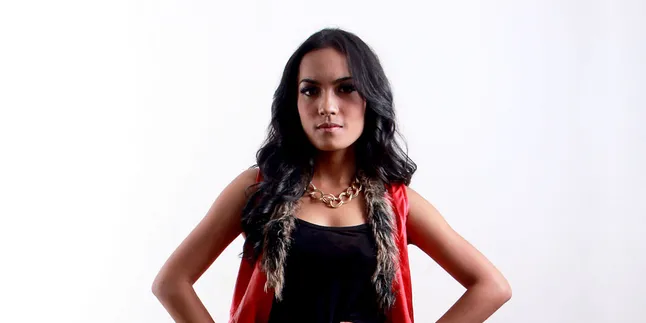 Klip Baru, Maria Calista Rela Disekap Oleh Pacarnya!