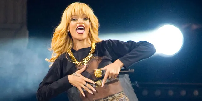 Klip 'S&M' Dianggap Menjiplak, Rihanna Dituntut!