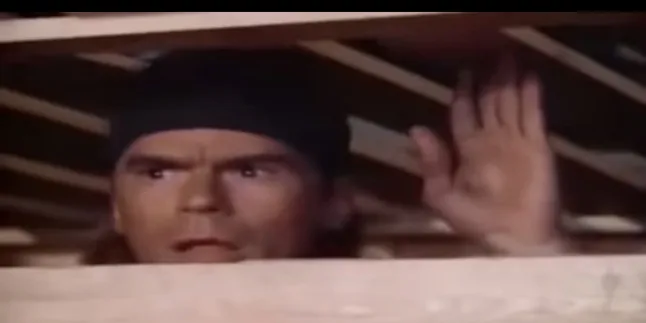 Kocak! Cuplikan-Cuplikan Apik dan Konyol MacGyver Kocak! Cuplikan-Cuplikan Apik dan Konyol MacGyver