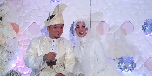 Kocak! Emran Puaskan 'Keluar Malam', Sebelum Laudya Cynthia Bella Pulang