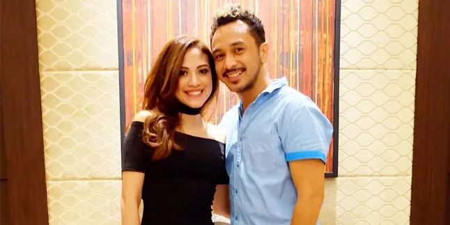 Kocak Tapi Romantis, Saat Giring Nidji Jadi Makeup Artist Istri