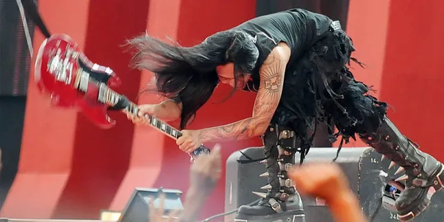 Koil Gratiskan Unduh Versi Demo 'Nusa Bangsa Kriminal'