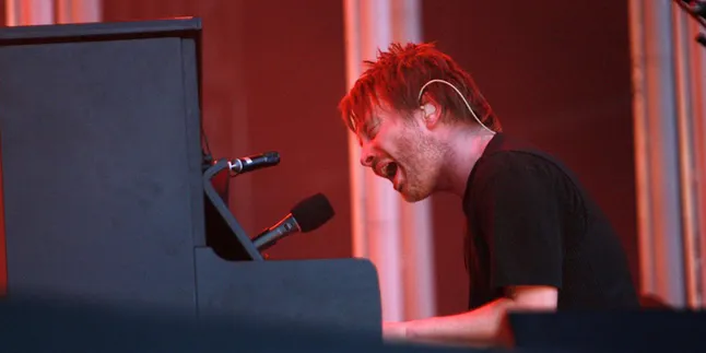 Wajah Vokalis Radiohead Muncul di Buku Sex Education Iran Wajah Vokalis Radiohead Muncul di Buku Sex Education Iran