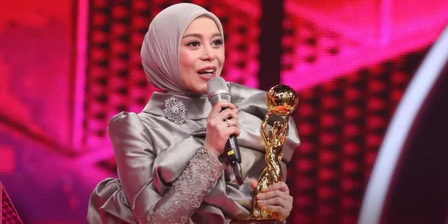 Kolaborasi Bareng Siti Nurhaliza, Lesti Kejora Raih Penghargaan Bergengsi di IDA 2025