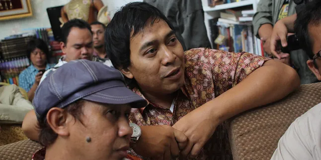 Komeng Tak Mau Paksa Anak Untuk Puasa Komeng Tak Mau Paksa Anak Untuk Puasa