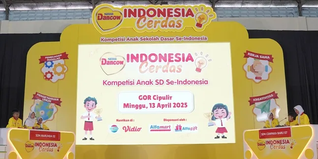 Kompak, Heboh, dan Semarak! Begini Aksi Seru Anak-Anak SD se-Jabodetabek di Ajang DANCOW Indonesia Cerdas Kompak, Heboh, dan Semarak! Begini Aksi Seru Anak-Anak SD se-Jabodetabek di Ajang DANCOW Indonesia Cerdas