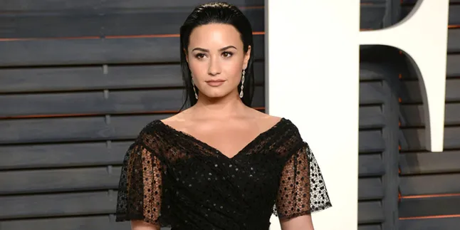 Kondisi Terbaru Demi Lovato Usai Ditemukan Overdosis Heroin, Mau Tahu? Kondisi Terbaru Demi Lovato Usai Ditemukan Overdosis Heroin, Mau Tahu?