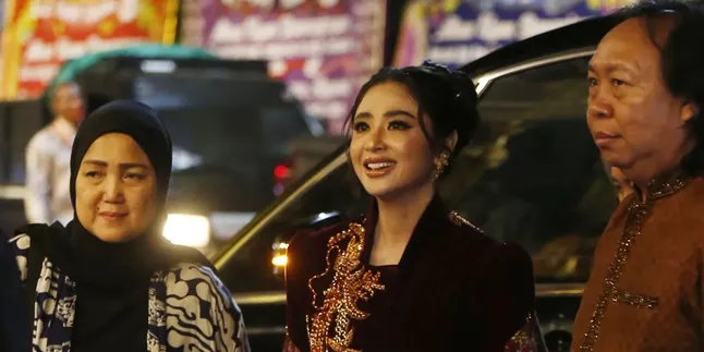 Tio Pakusadewo's Condition is Improving, Dewi Perssik Hopes to Star in a Film Together