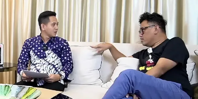 Konflik AKBP Aris Rusdiyanto dan Feby Sharon Makin Memanas hingga Muncul Sayembara Berhadiah Rp1 Miliar Konflik AKBP Aris Rusdiyanto dan Feby Sharon Makin Memanas hingga Muncul Sayembara Berhadiah Rp1 Miliar