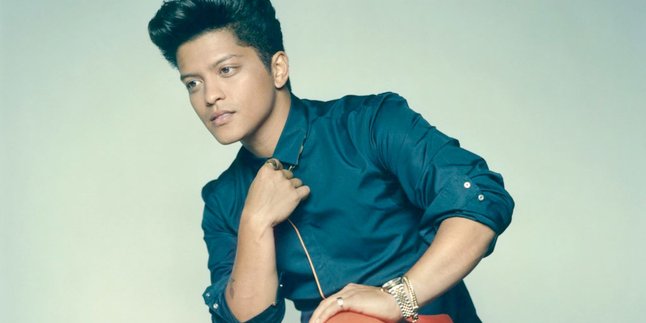 Konser Bruno Mars Belum Dimulai, Para Calo Berkeliaran!