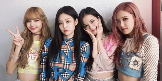Konser di Indonesia, Rambut Para Member BLACKPINK Bak Orang Kesetrum! Konser di Indonesia, Rambut Para Member BLACKPINK Bak Orang Kesetrum!