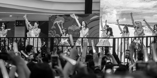 JKT48 Concert in Semarang, 1 Teenage Audience Dies