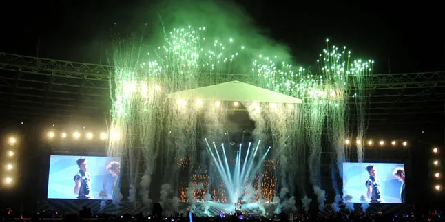 Konser K-Pop 'Music Bank' Jakarta, Kenali Fans-nya Yuk! Konser K-Pop 'Music Bank' Jakarta, Kenali Fans-nya Yuk!
