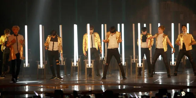 Konser Luar Biasa EXO Ngomong Bahasa Indonesia - Makan Semangka