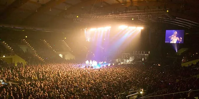 Konser Musisi Dunia Yang Batal Tampil di Indonesia Tahun 2012 Konser Musisi Dunia Yang Batal Tampil di Indonesia Tahun 2012