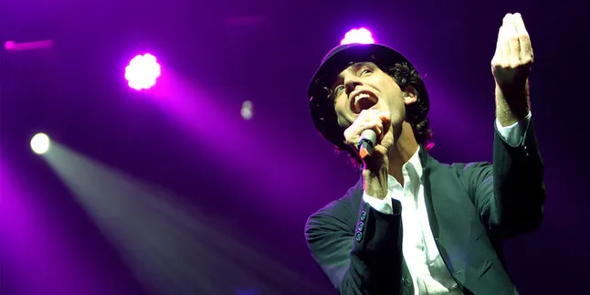 Konser Perdana di Indonesia, Mika Tampil Maksimal