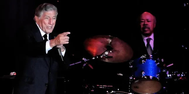 Konser Tony Bennett, Ribuan Penonton Khusyuk