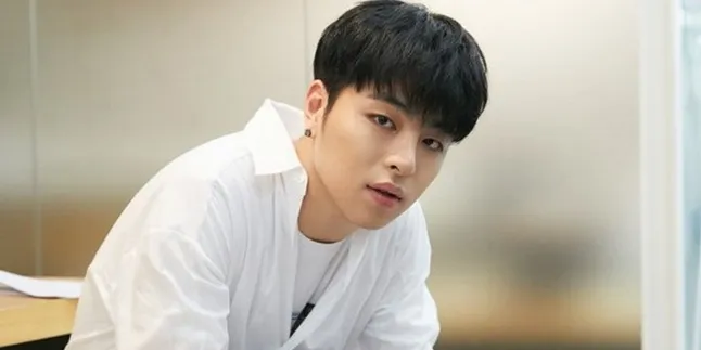 Kontroversi Junhoe iKON, Tak Terima Diingatkan Penggemar - 2 Kali Minta Maaf Kontroversi Junhoe iKON, Tak Terima Diingatkan Penggemar - 2 Kali Minta Maaf