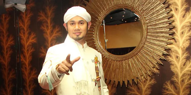 Korban Ustaz Guntur Bumi Rugi Rp 28 Juta dan Seekor Sapi Korban Ustaz Guntur Bumi Rugi Rp 28 Juta dan Seekor Sapi