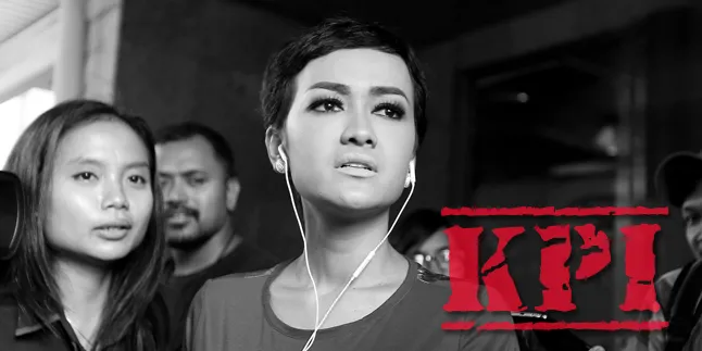 KPI Tegur Seleb On News Award 2016 Karena Busana Terbuka Jupe